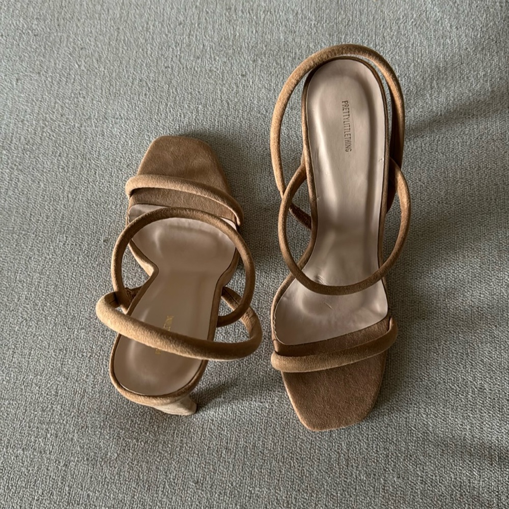 Tan strappy sandals
